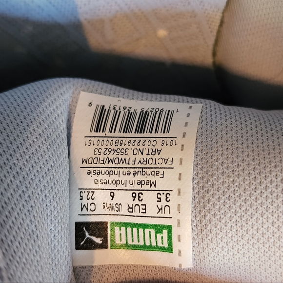 Brand New Puma Womens size 6 blue and white suede sneakers - Picture 11 of 16